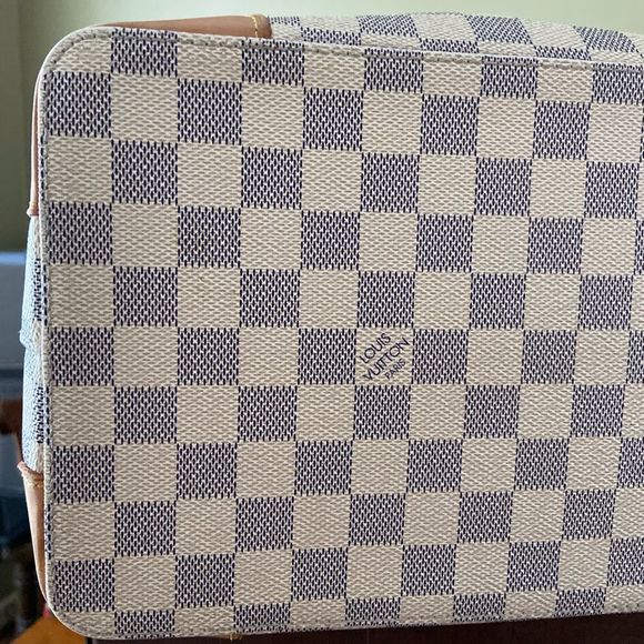 LV Hampstead Damier Azure MM EUC - Picture 7 of 12
